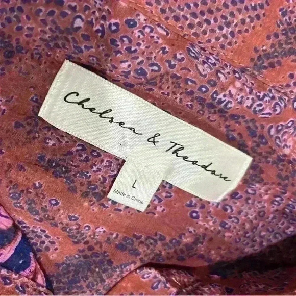 Chelsea & Theodore Women’s Sheer Long Sleeve Button Down Blouse Print Top Size L - Picture 2 of 7